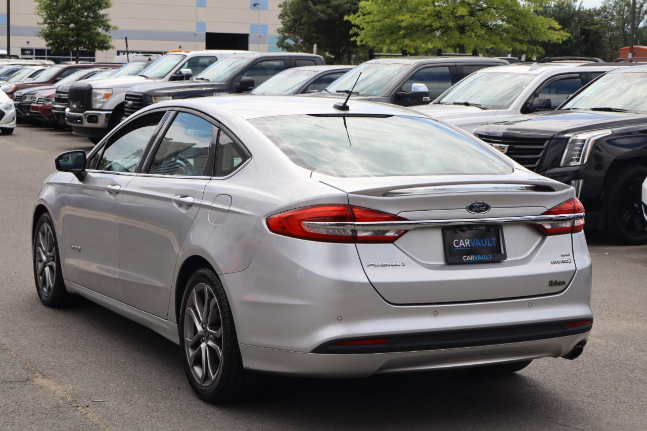 Ford Fusion Hybrid SE 2017
