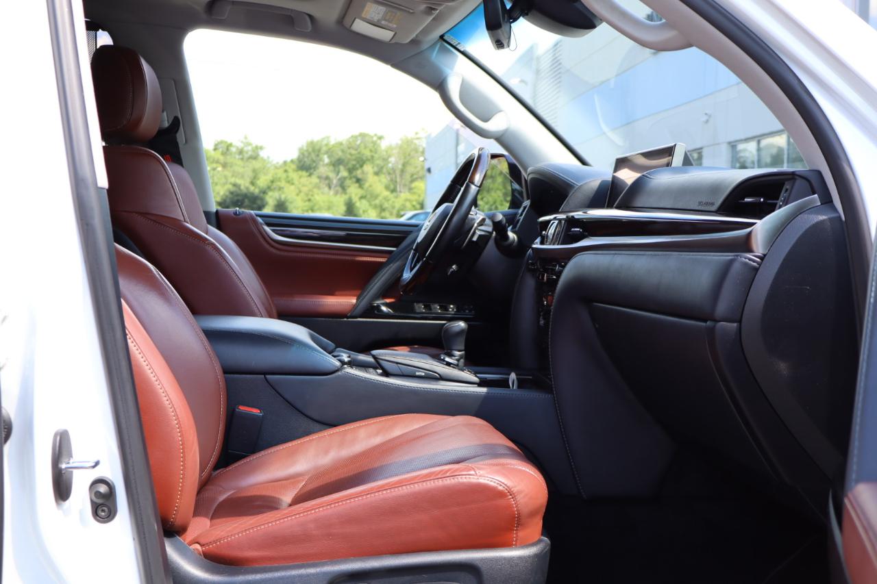 Lexus LX 570 4D SUV AWD w/3-Row 2018