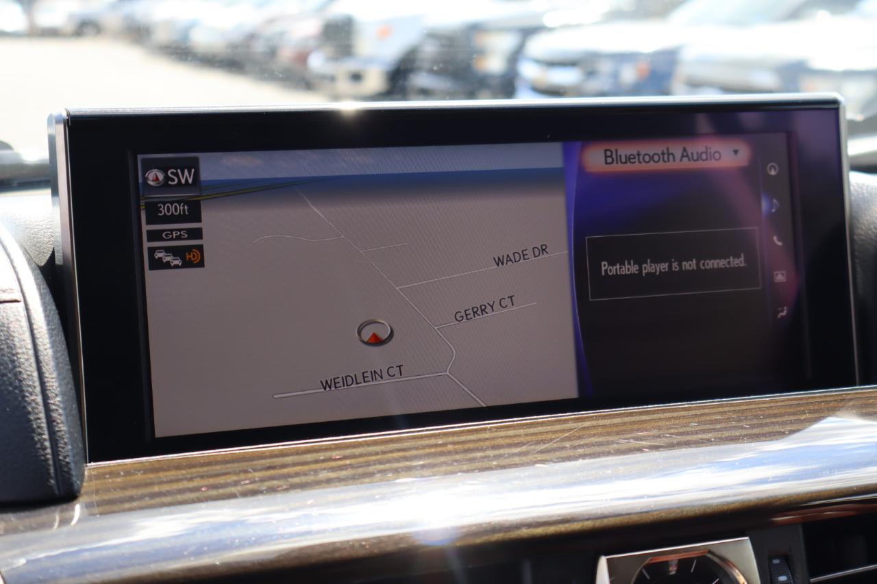 Lexus LX 570 4D SUV AWD w/3-Row 2018