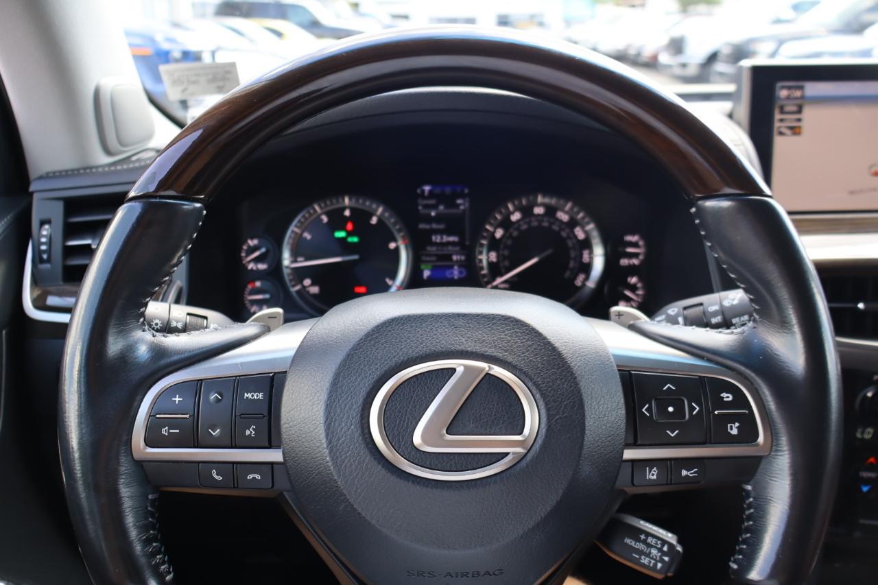 Lexus LX 570 4D SUV AWD w/3-Row 2018