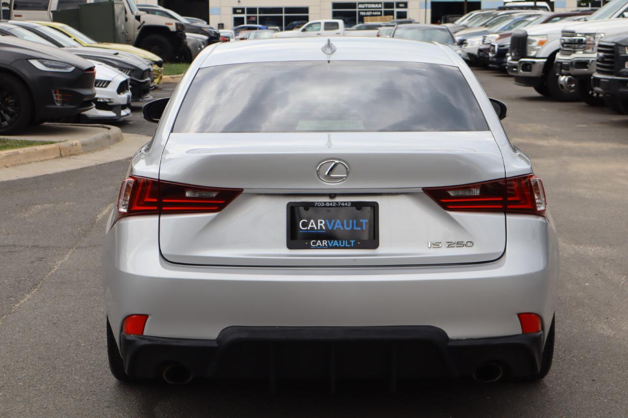 Lexus IS  2014