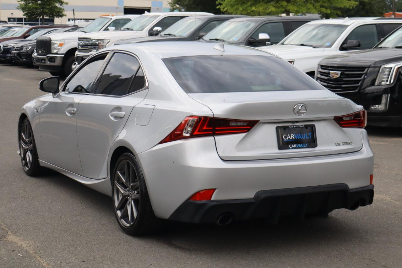 Lexus IS  2014