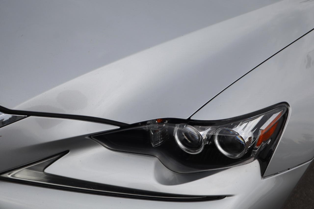 Lexus IS  2014