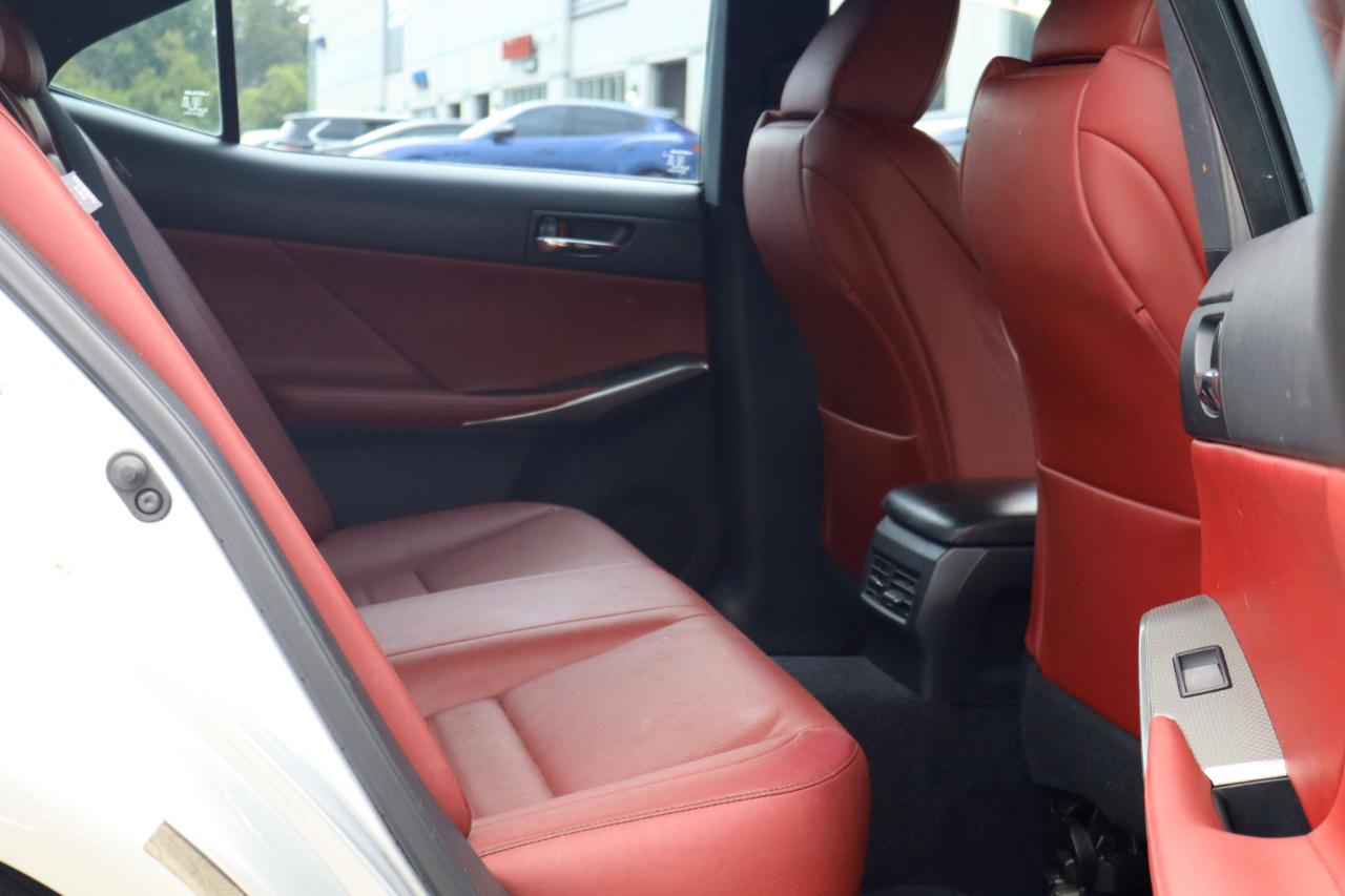 Lexus IS  2014