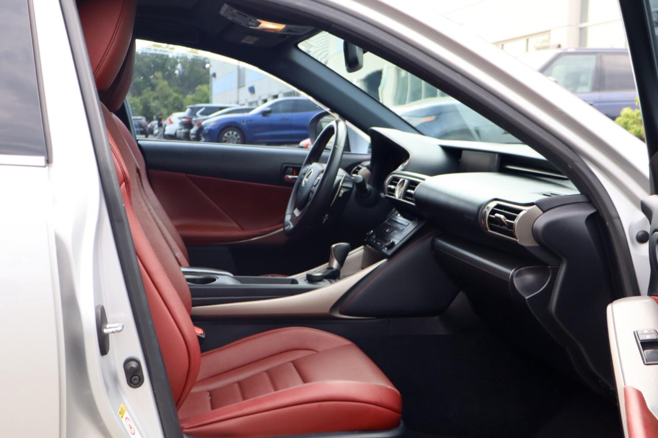Lexus IS  2014