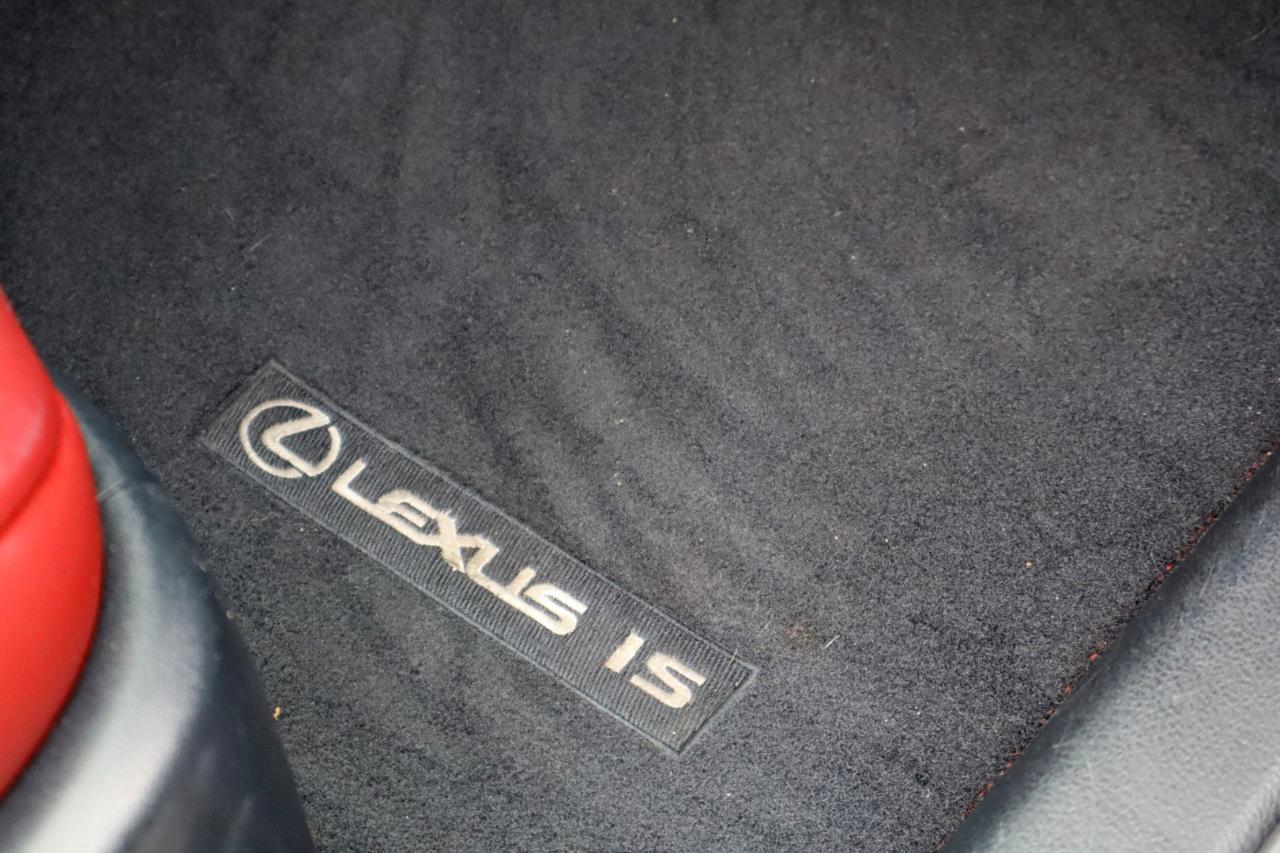 Lexus IS  2014
