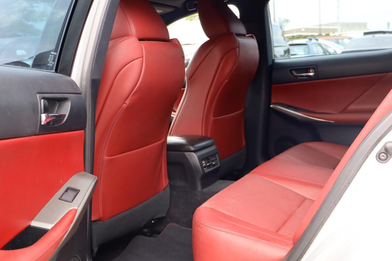 Lexus IS  2014