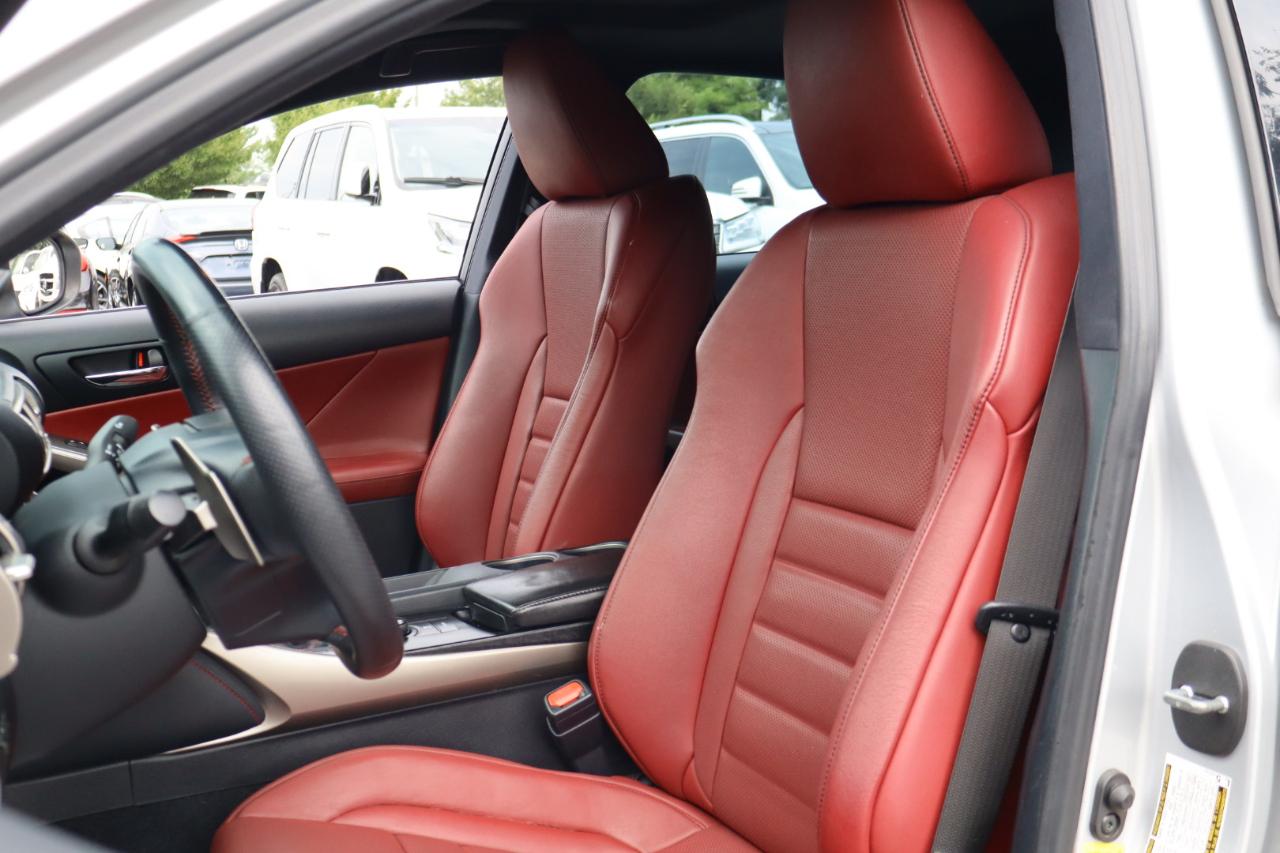 Lexus IS  2014