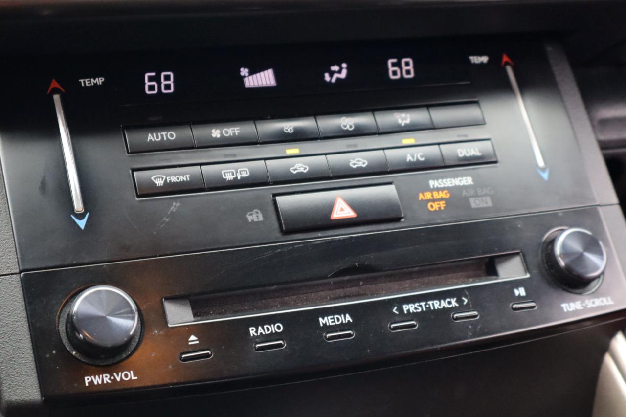 Lexus IS  2014