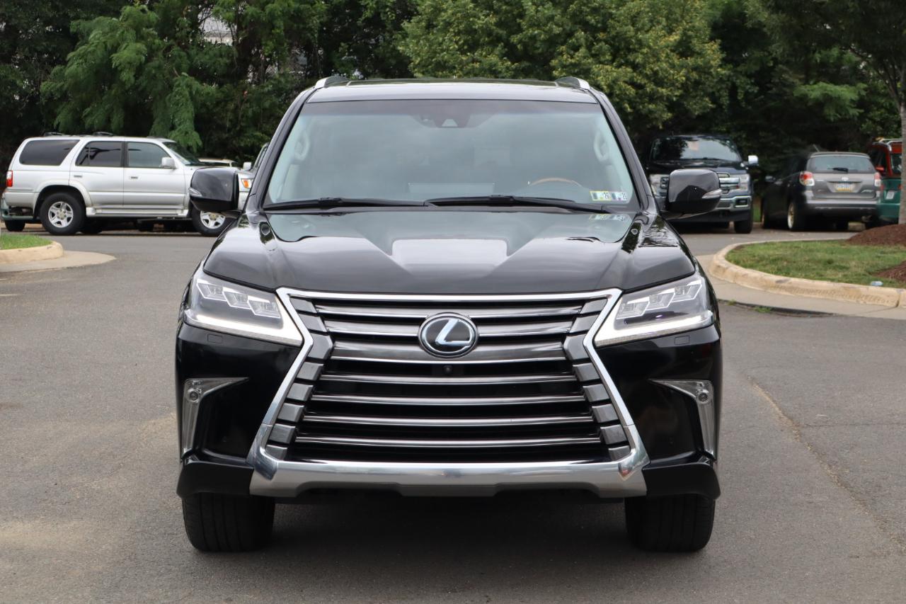2017 Lexus LX 600 570's photo