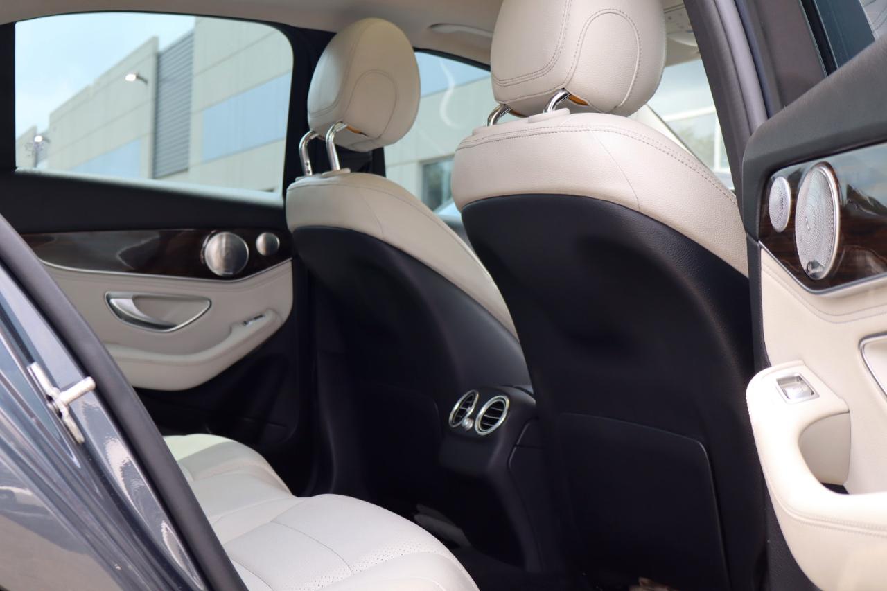 Mercedes-Benz C-Class C300 4MATIC Sedan 2016