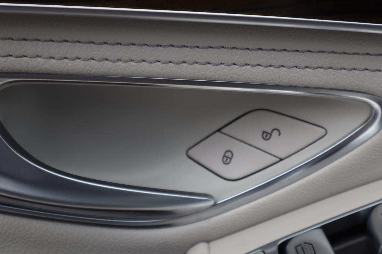 Mercedes-Benz C-Class C300 4MATIC Sedan 2016