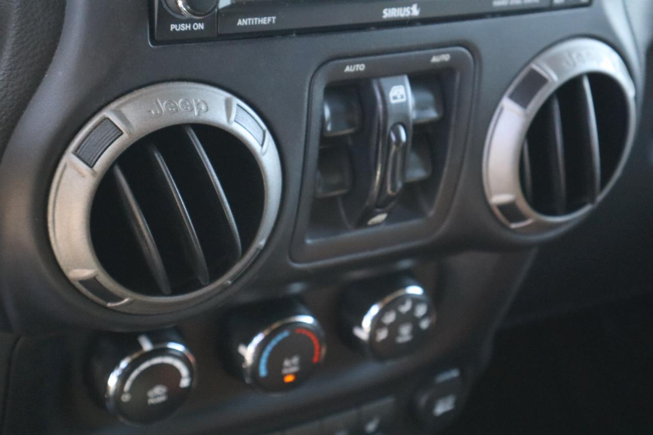 Jeep Wrangler Unlimited Sport 4WD 2016