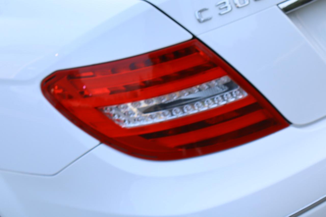 Mercedes-Benz C-Class C300 4MATIC Sport Sedan 2013