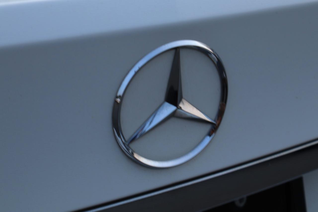 Mercedes-Benz C-Class C300 4MATIC Sport Sedan 2013