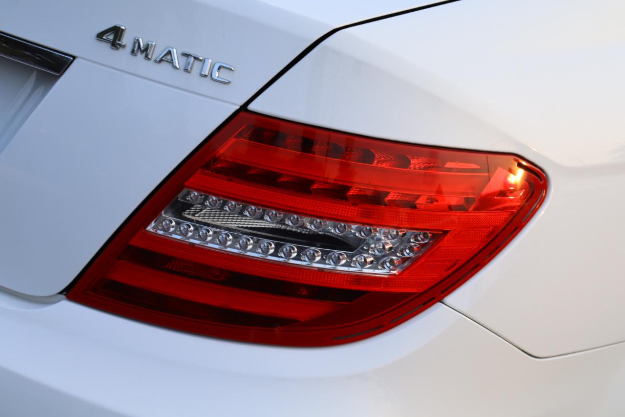 Mercedes-Benz C-Class C300 4MATIC Sport Sedan 2013