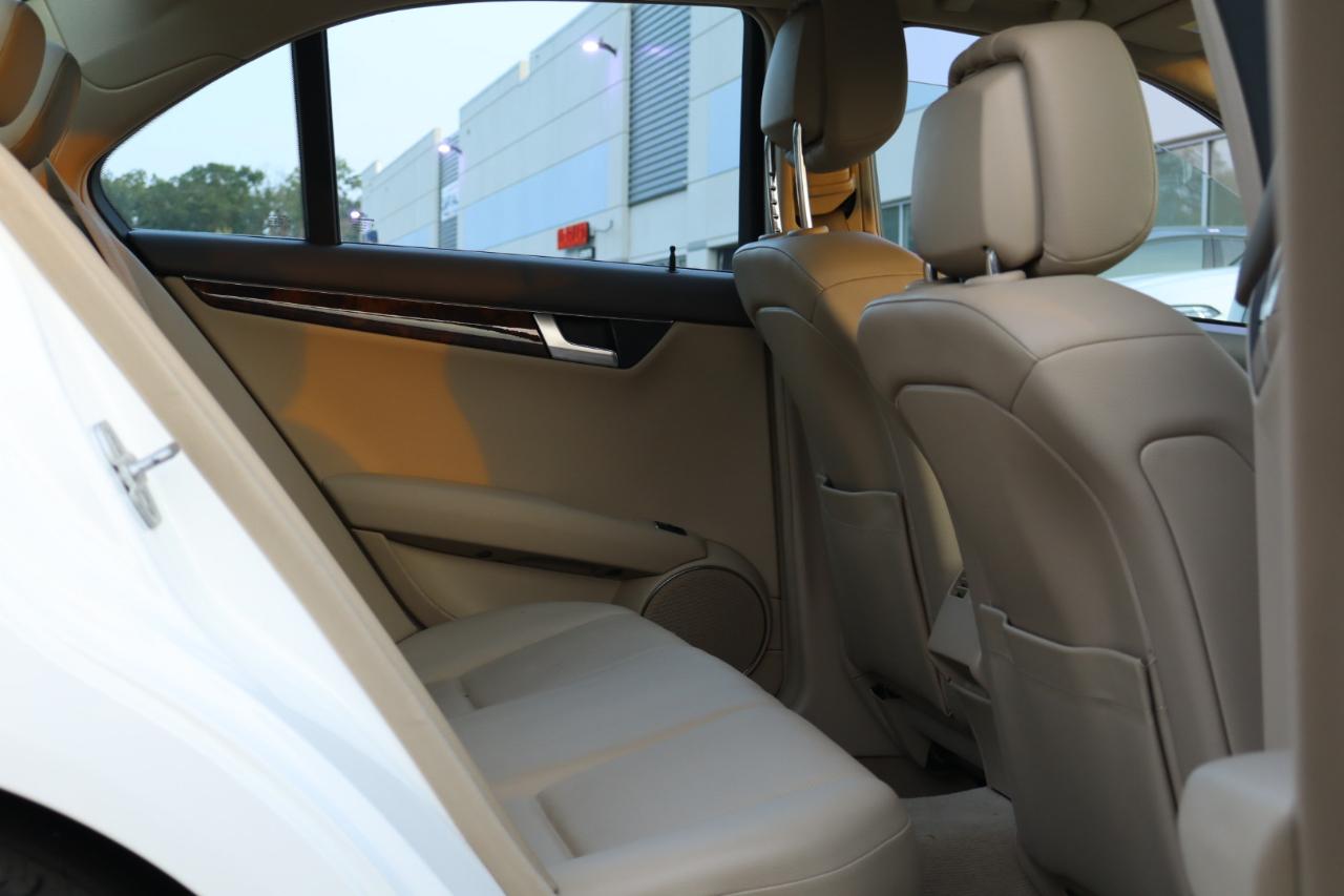 Mercedes-Benz C-Class C300 4MATIC Sport Sedan 2013