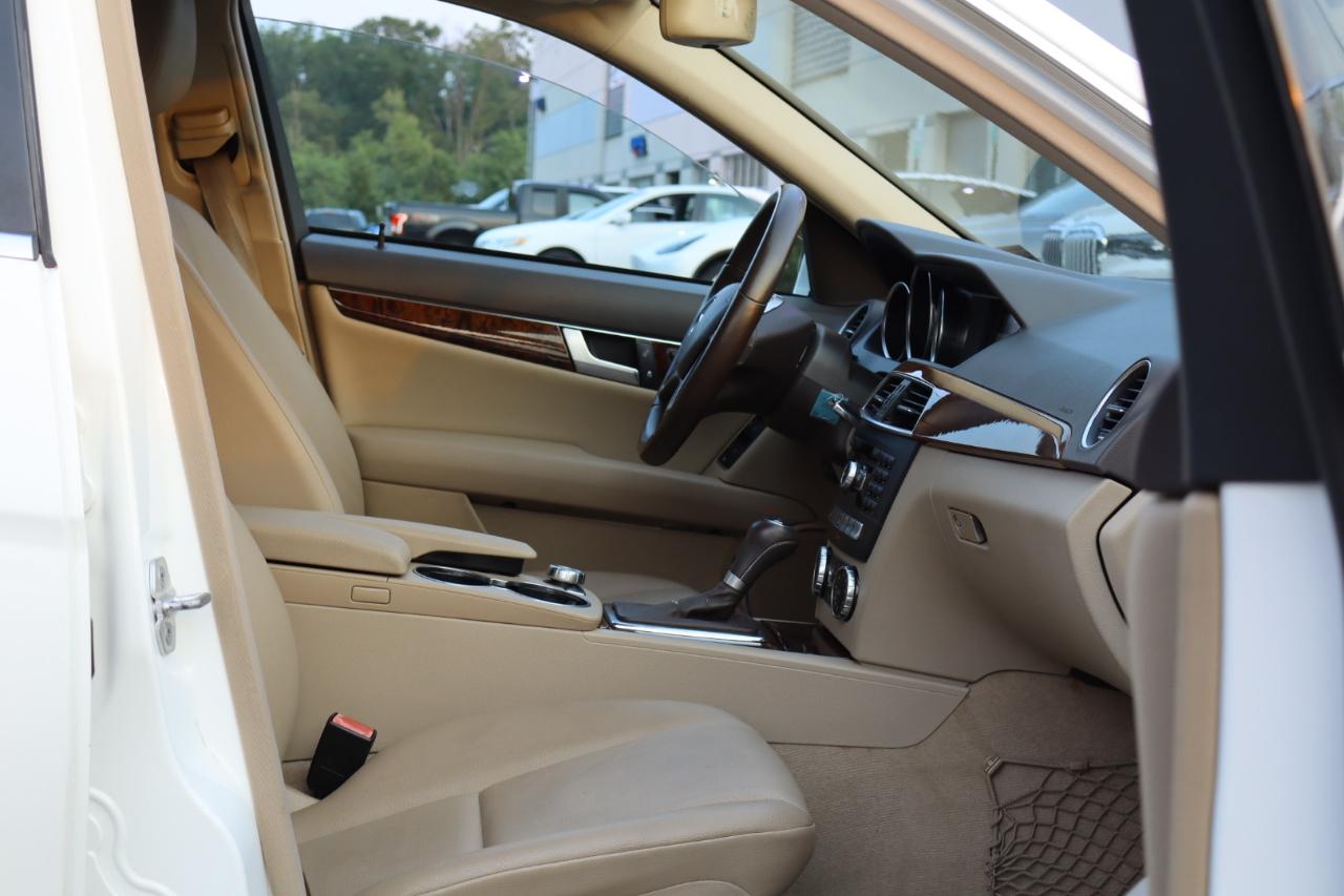 Mercedes-Benz C-Class C300 4MATIC Sport Sedan 2013