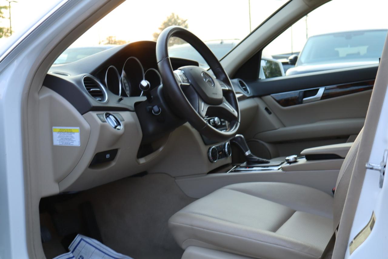 Mercedes-Benz C-Class C300 4MATIC Sport Sedan 2013