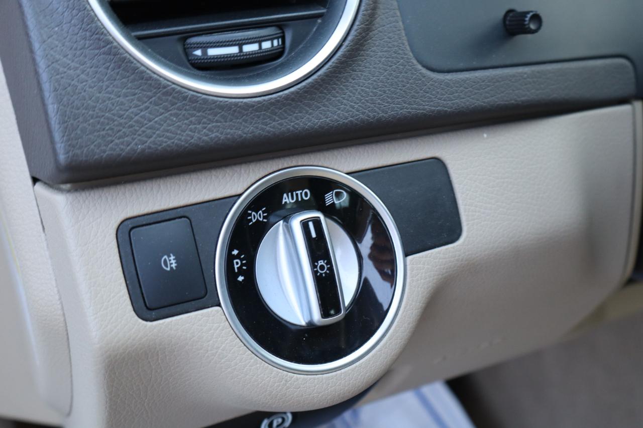 Mercedes-Benz C-Class C300 4MATIC Sport Sedan 2013