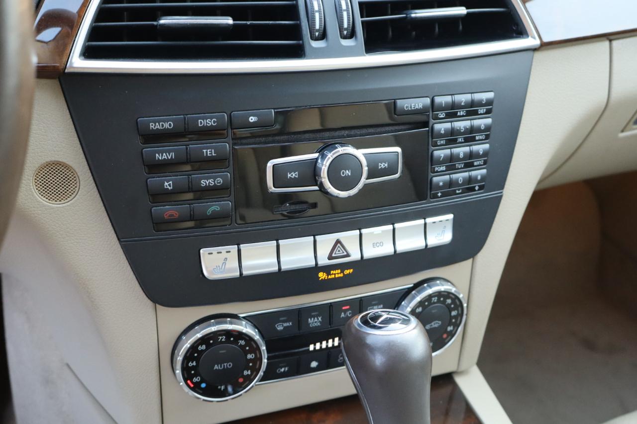 Mercedes-Benz C-Class C300 4MATIC Sport Sedan 2013
