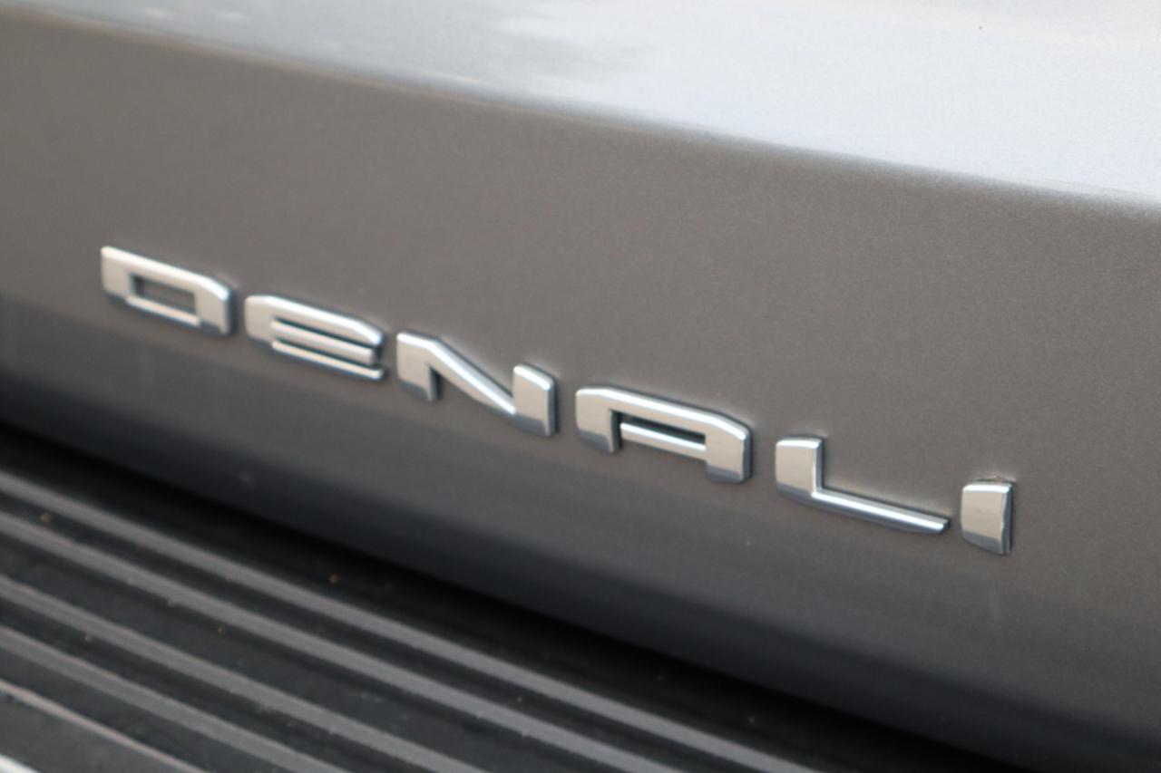 GMC Yukon XL Denali 4WD 2021