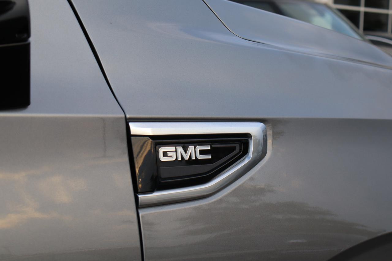 GMC Yukon XL Denali 4WD 2021