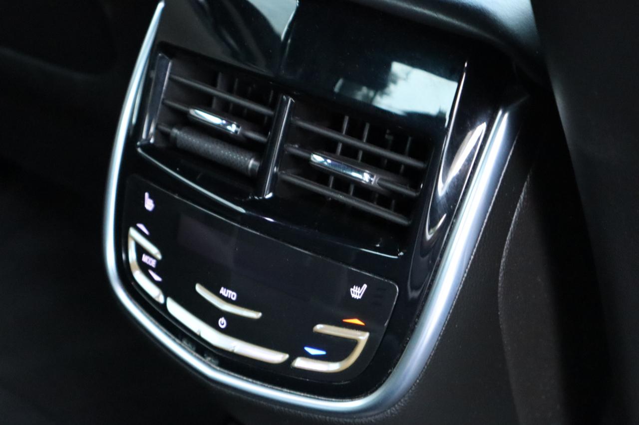 Cadillac XTS Vsport Platinum 4D Sedan AWD 2014
