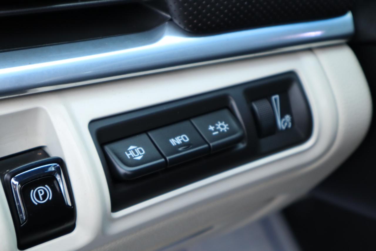 Cadillac XTS Vsport Platinum 4D Sedan AWD 2014