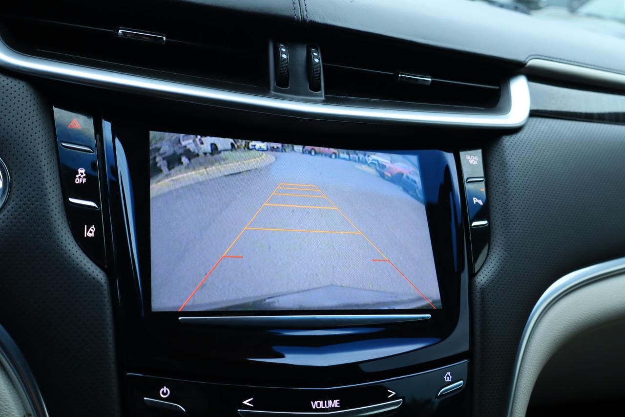 Cadillac XTS Vsport Platinum 4D Sedan AWD 2014