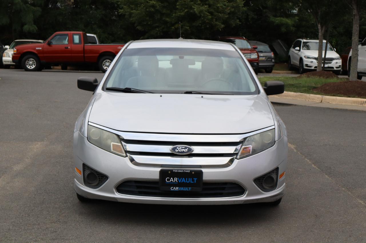 Ford Fusion S 2010