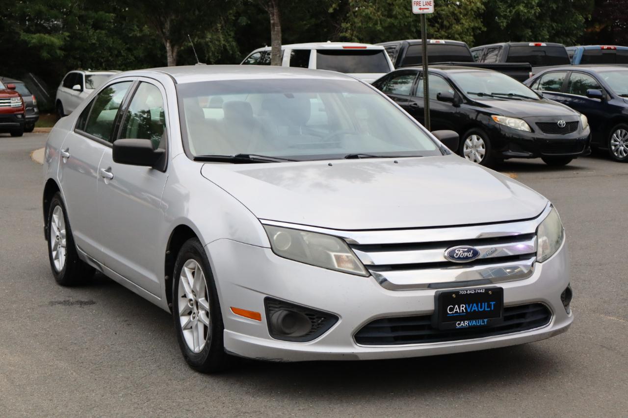 Ford Fusion S 2010