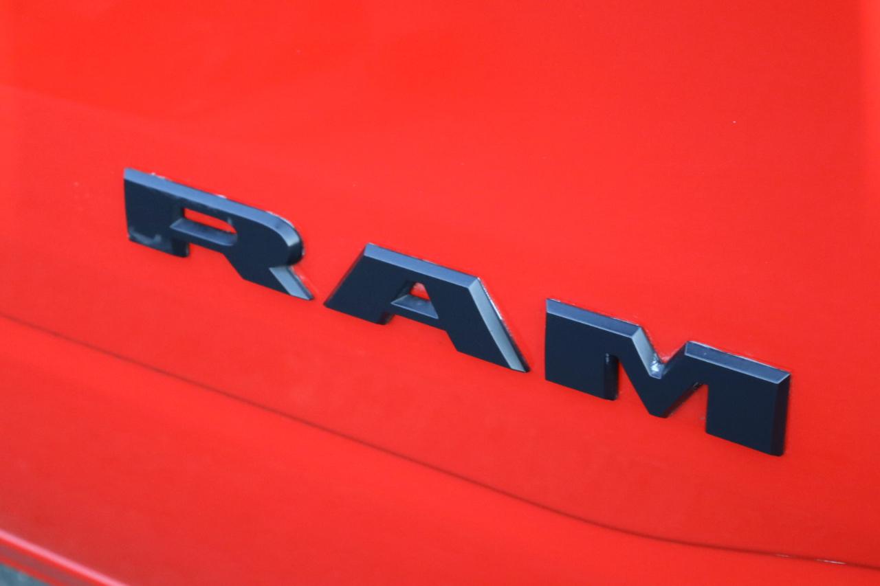 RAM 1500 Big Horn Crew Cab SWB 4WD 2020
