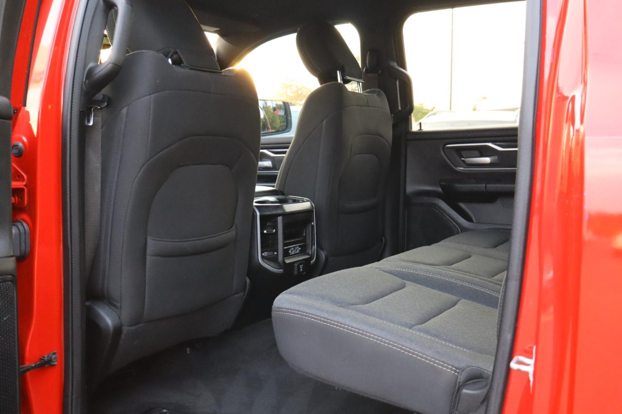 RAM 1500 Big Horn Crew Cab SWB 4WD 2020