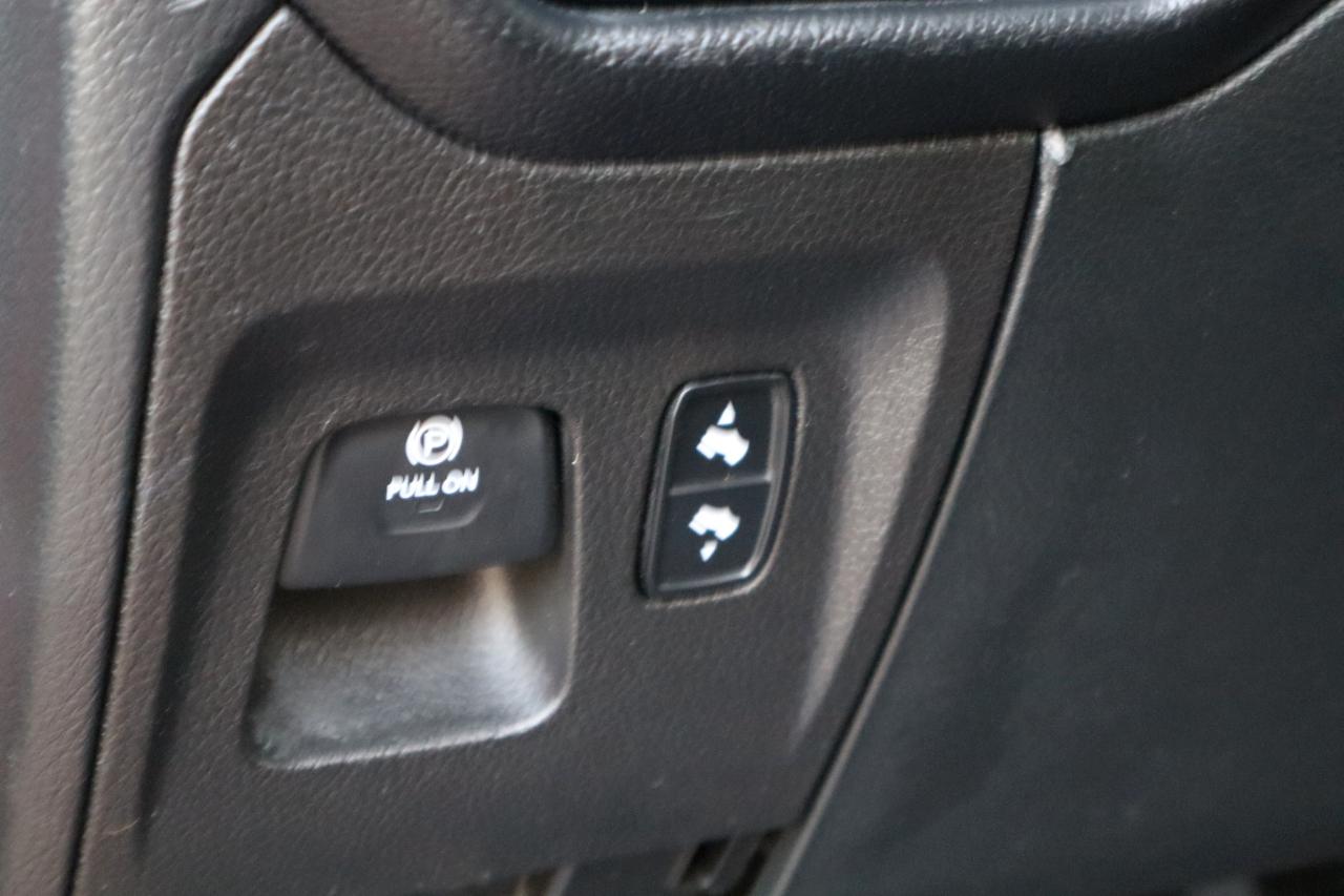 RAM 1500 Big Horn Crew Cab SWB 4WD 2020