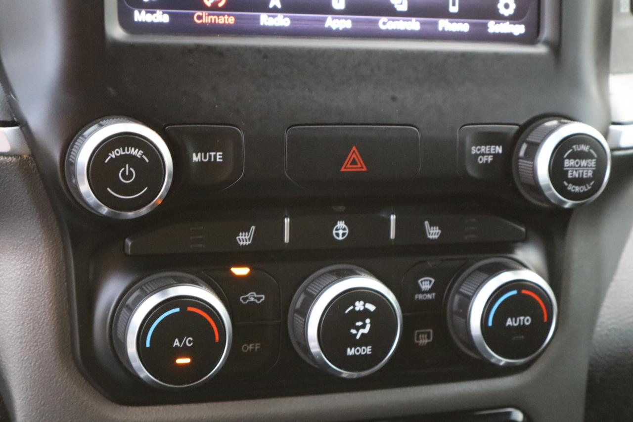 RAM 1500 Big Horn Crew Cab SWB 4WD 2020