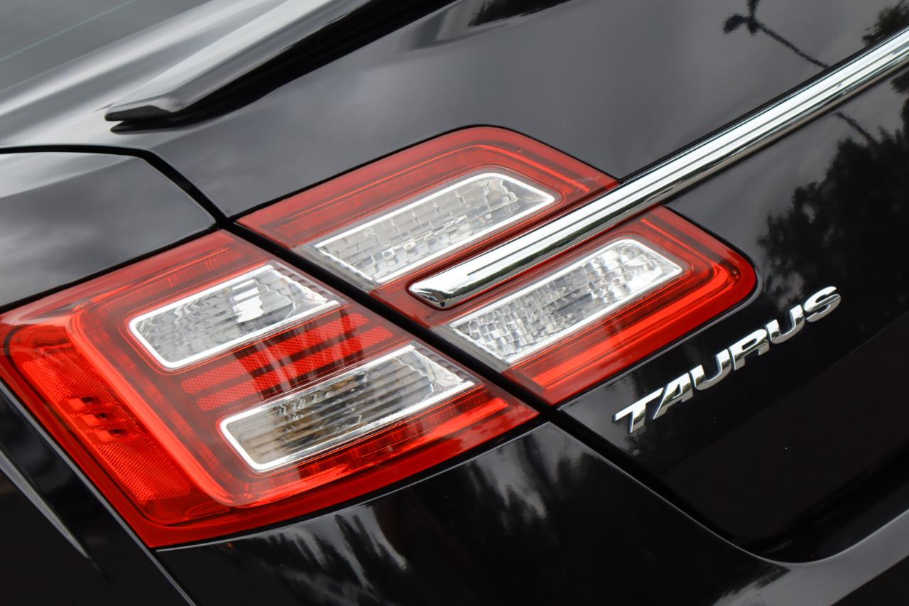 Ford Taurus SHO AWD 2016