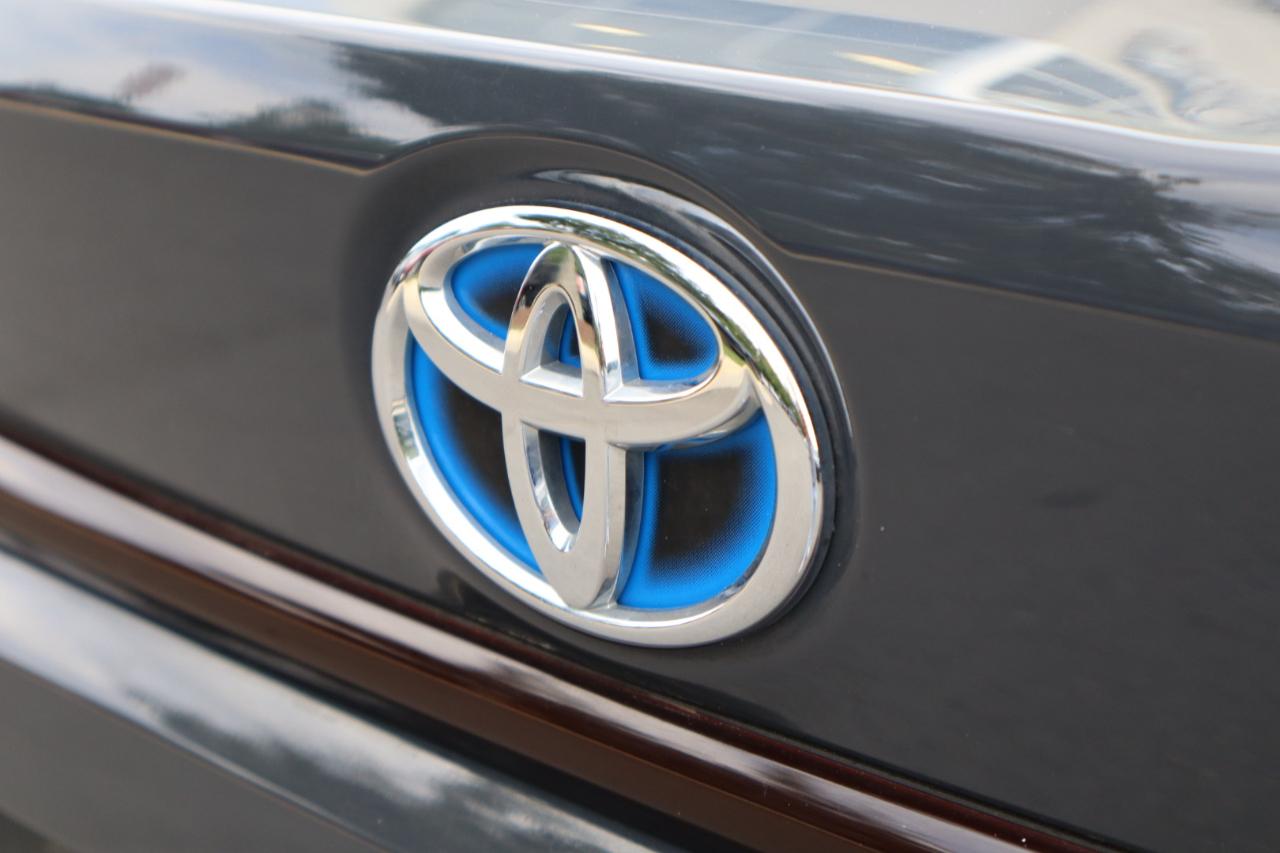 Toyota Corolla Hybrid LE 2023