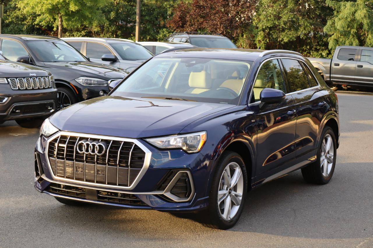 Audi Q3 S line Premium quattro 2022