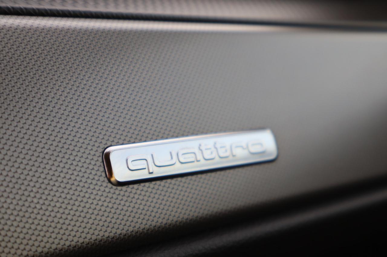 Audi Q3 S line Premium quattro 2022