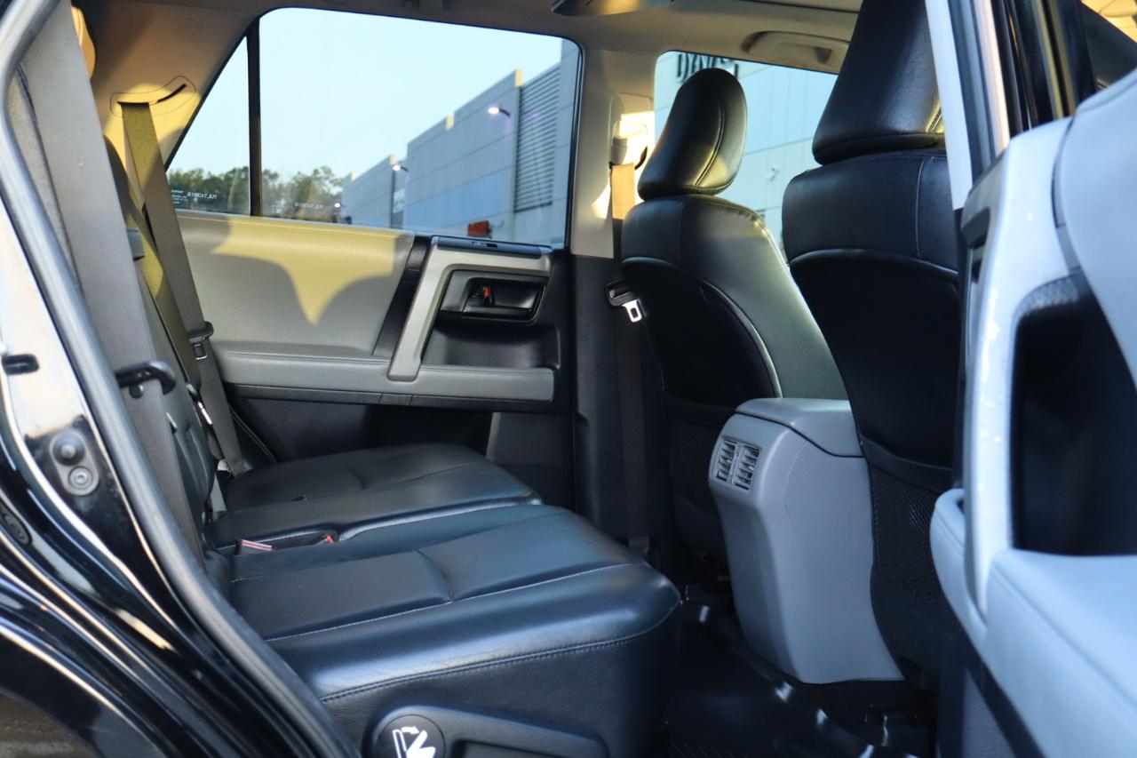 Toyota 4Runner SR5 4WD 2013