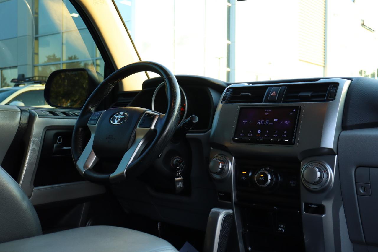 Toyota 4Runner SR5 4WD 2013