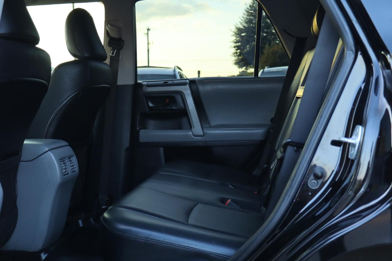 Toyota 4Runner SR5 4WD 2013