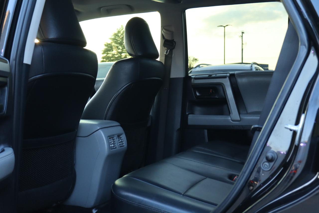 Toyota 4Runner SR5 4WD 2013