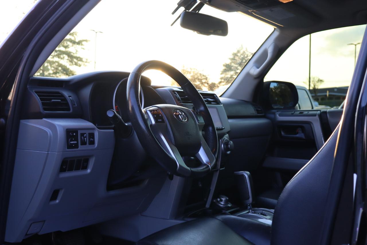 Toyota 4Runner SR5 4WD 2013