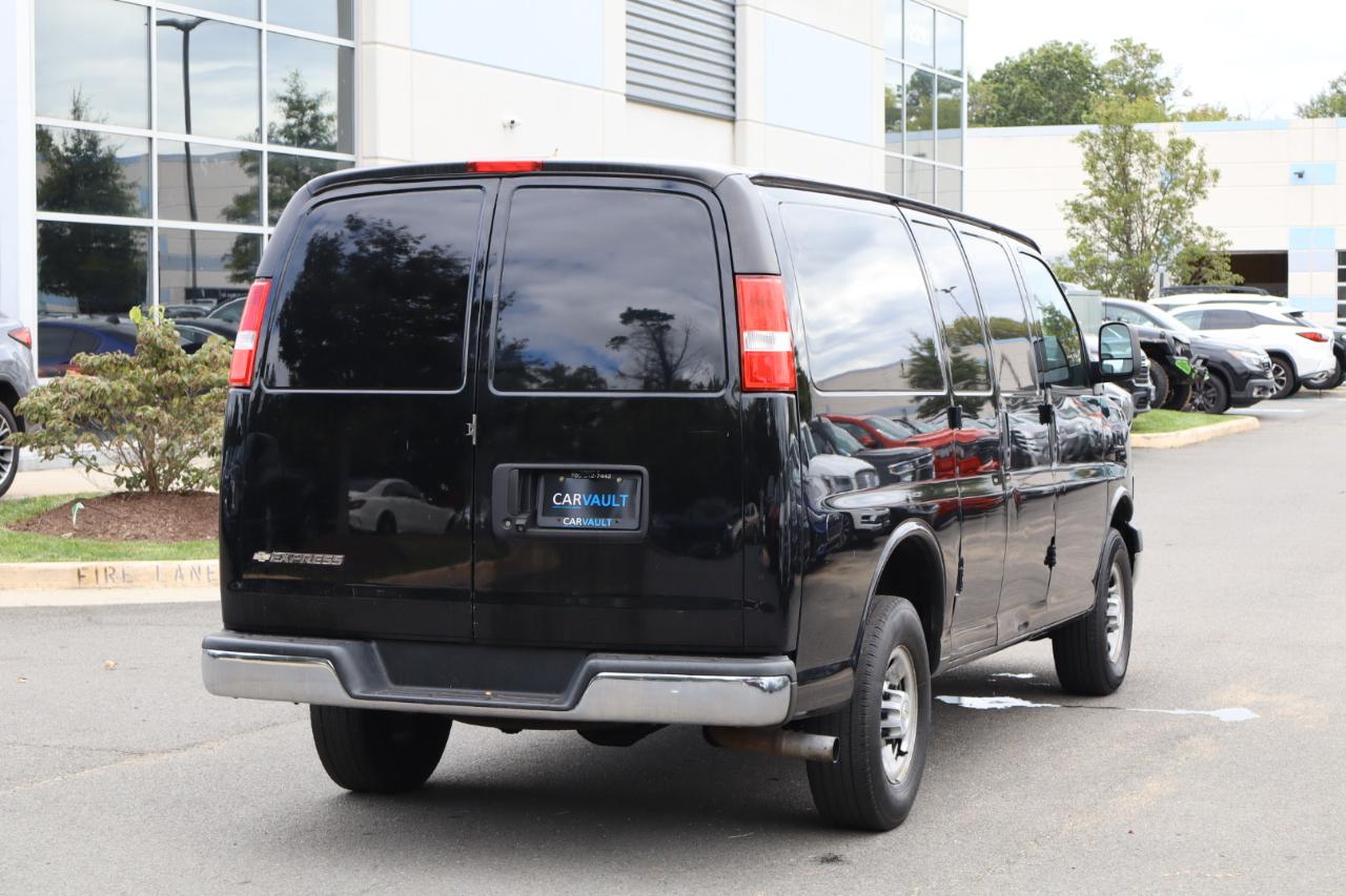Chevrolet Express photo 7