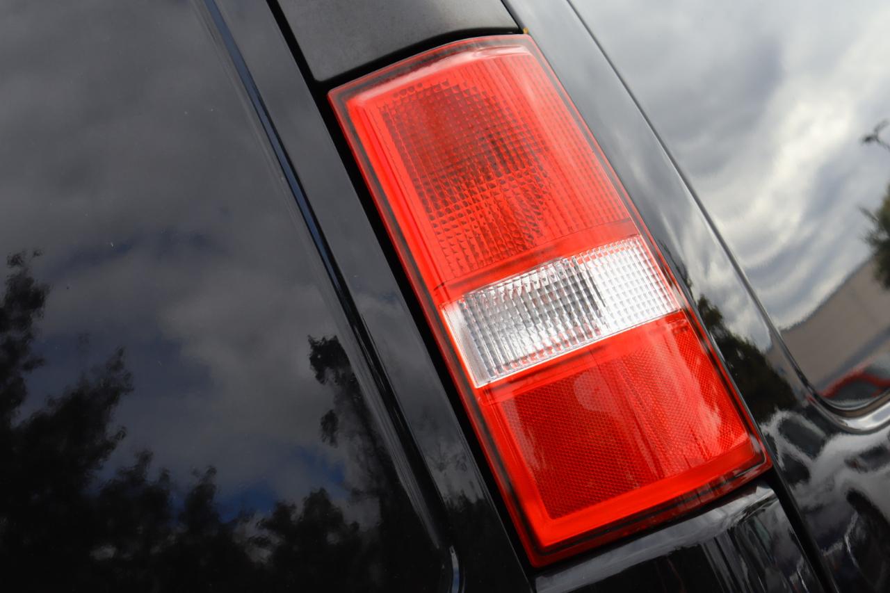 Chevrolet Express photo 10