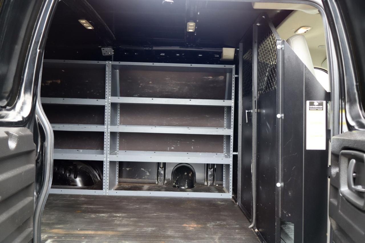 Chevrolet Express photo 13