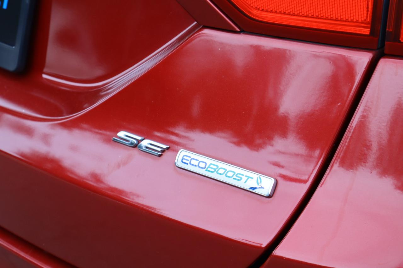 Ford Fusion photo 9