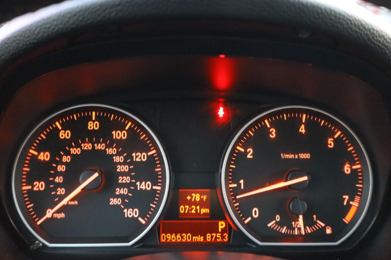 BMW 1-Series 128i Coupe 2013